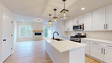 2769 Bristol Ridge Dr, Ann Arbor, MI 48105 - photo 2