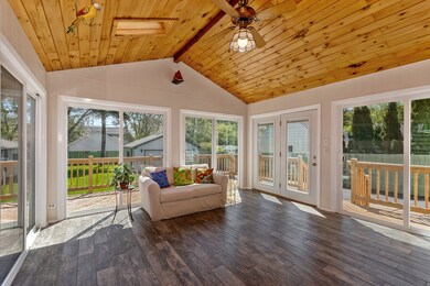 Sun/Florida Room