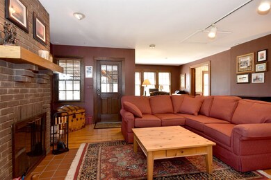 149 N Avon Rd, Elmhurst, IL 60126 - photo 7