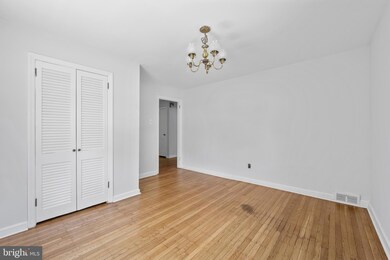 326 Francis Way, Folsom, PA 19033 - photo 7