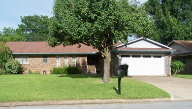 512 Marcel Dr, Denison, TX 75020 - photo 4