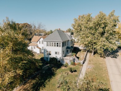 472 6th Ave, Manilla, IA 51454 - photo 4