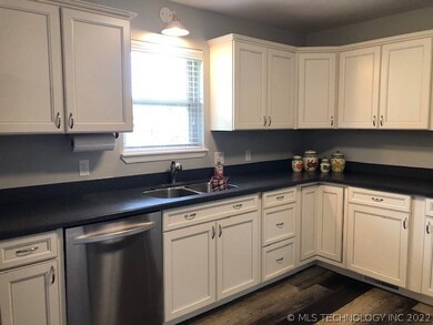 1206 E Reynolds Rd, McAlester, OK 74501 - photo 6