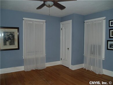 Bedroom Spacious Bedrooms