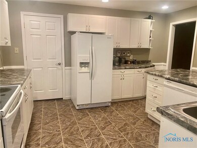 615 E Sandusky St, Findlay, OH 45840 - photo 4