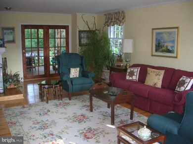 3750 Gateshead Dr, Annapolis, MD 21403 - photo 7