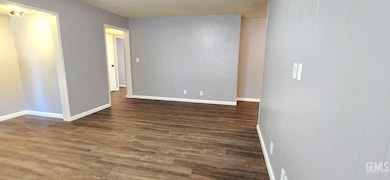 3712 Harvard Dr, Bakersfield, CA 93306 - photo 7