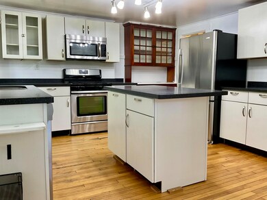 20 Oliver St, Bath, ME 04530 - photo 2