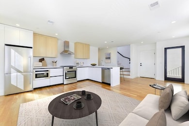 330 E 8th St unit 6, Boston, MA 02127 - photo 2