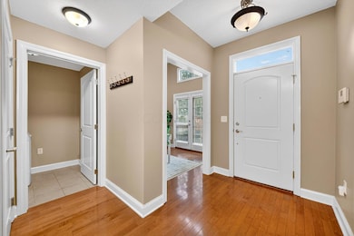 004_8874c3_L 302 Zander Ln047