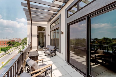 Balcony with a pergola