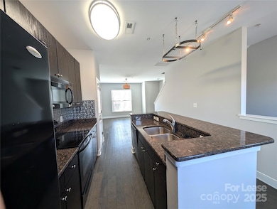 841 Seigle Point Dr unit 2, Charlotte, NC 28204 - photo 4