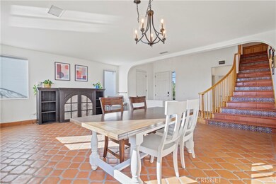 22012 Sunrise View Place, Santa Clarita, CA 91390 - photo 6