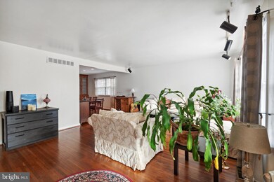 1244 Fitzwatertown Rd, Abington, PA 19001 - photo 2