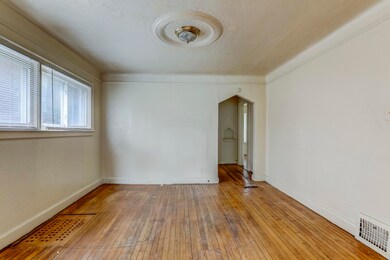 7 - Dining Room v1 2022-9-7.jpg-FULL