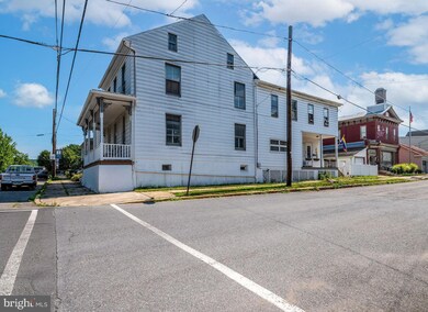 101 E Mifflin St, Orwigsburg, PA 17961 - photo 4