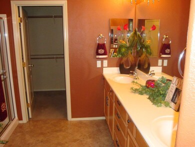 1411 E Indigo Dr, Chandler, AZ 85286 - photo 2