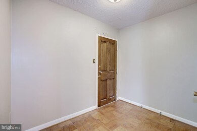 2100 Washington Ave unit 4B, Silver Spring, MD 20910 - photo 4