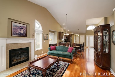 2532 Highridge Hills Ln SE unit 91, Grand Rapids, MI 49546 - photo 2