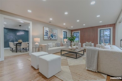 547 Highland Ave, Ridgewood, NJ 07450 - photo 3