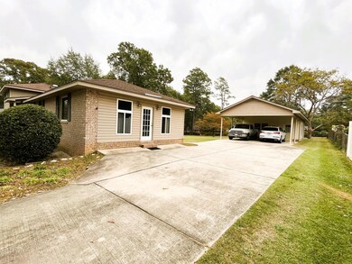 CARPORT