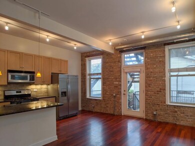 1222 W Hubbard St unit 1R, Chicago, IL 60642 - photo 2