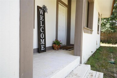 109 Avondale Ave, Azle, TX 76020 - photo 2