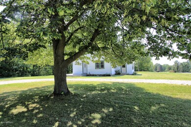 3563 7th St Wayland MI 49348-large-002-2