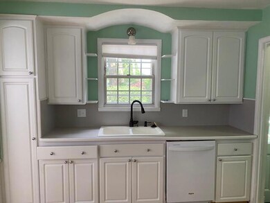 906 Hutchins Ave, Ann Arbor, MI 48103 - photo 7