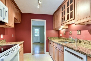 18 Wiswall Cir unit 18, Wellesley, MA 02482 - photo 7