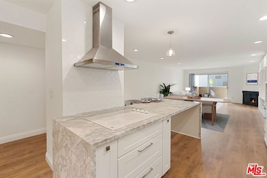 1010 Hammond St unit 204, West Hollywood, CA 90069 - photo 5