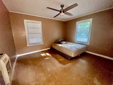 819 Holmes St, Tylertown, MS 39667 - photo 6