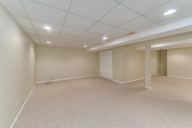 1129 Dartmoor Ct unit 2, Naperville, IL 60540 - photo 6