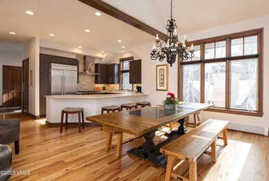 village_th_i3_kitchen_b