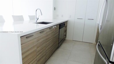 Met One unit T1814, Miami, FL 33131 - photo 4