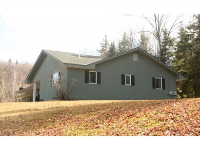 277 Lawrence Rd, Saint Johnsbury, VT 05819 - photo 4