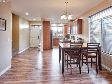 2611 Mill Creek Ln, Hubbard, OR 97032 - photo 4