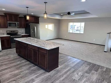 1127 NE 34th Ave, Aberdeen, SD 57401 - photo 3