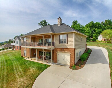 Covered Porch & Patio