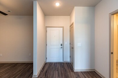 2403 Gathering Square Ct, Fuquay-Varina, NC 27526 - photo 2