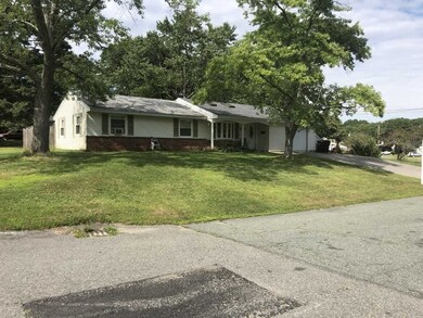 8 Twin Oaks Dr, Brockton, MA 02302 - photo 2