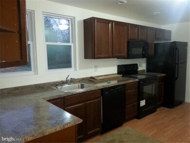 802 E Academy St, Clayton, NJ 08312 - photo 3