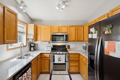 11509 Quay St NW, Coon Rapids, MN 55433 - photo 7