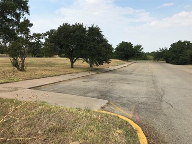 1800 S Bowie Dr, Weatherford, TX 76086 - photo 5