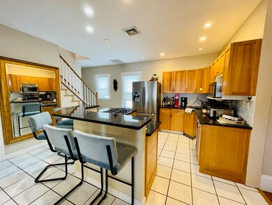 55 Reservoir Rd unit 3, Chestnut Hill, MA 02467 - photo 3