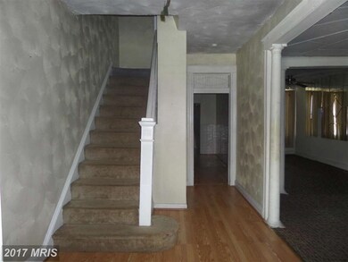 421 Edgewood St, Baltimore, MD 21229 - photo 2