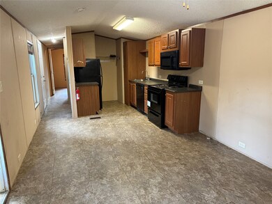 3708 Commerce St, Damon, TX 77430 - photo 3