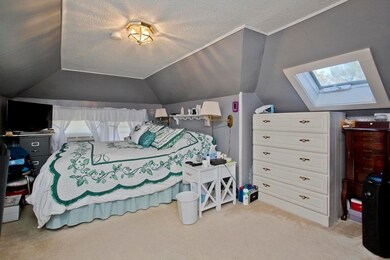 84 Laclede Ave, Chicopee, MA 01020 - photo 6