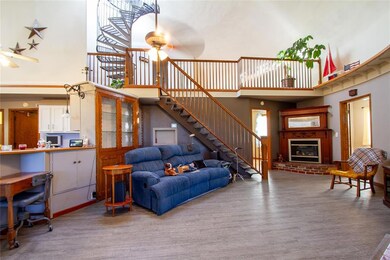 395 223rd Place, Pella, IA 50219 - photo 4