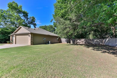 104 Fair Ave, Gainesville, TX 76240 - photo 4